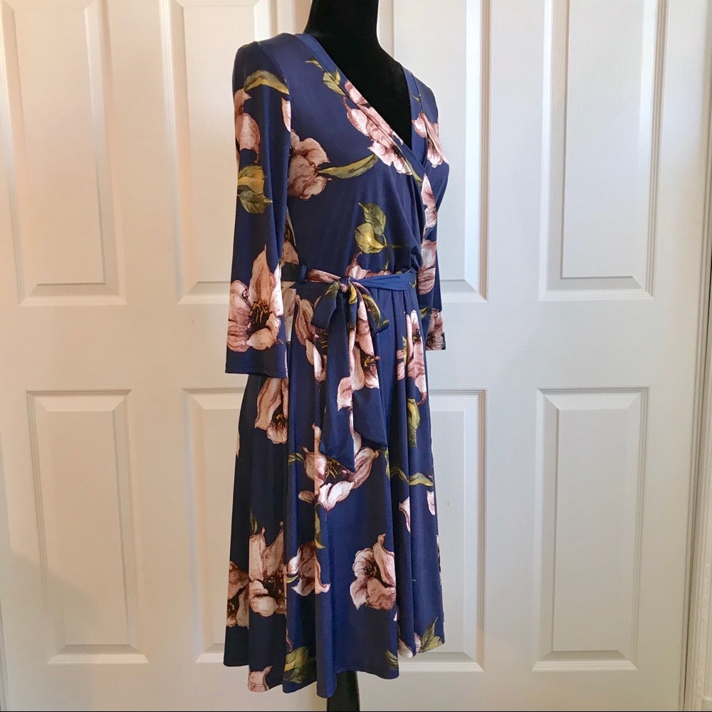 NWOT Janette “Tanisha” Floral Print Wrap Dress - Picture 3 of 6